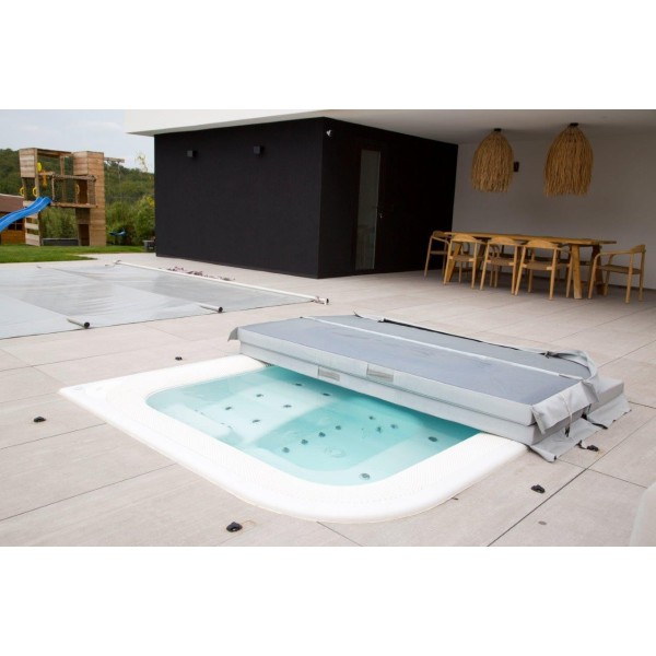 Spa Jacuzzi - Italian design - 5-6 places Virtus