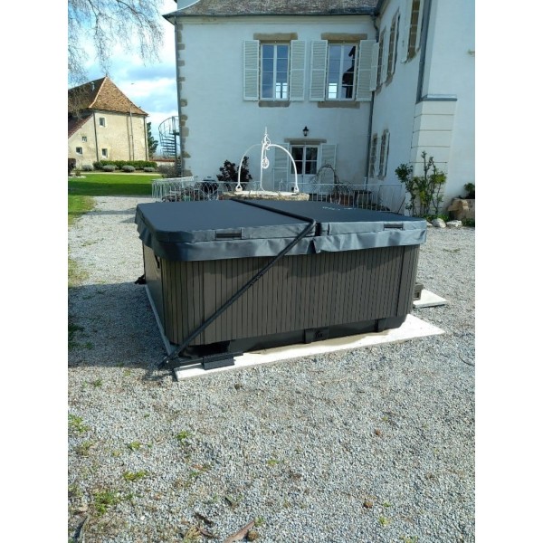 Spa Jacuzzi® Pro Lodge